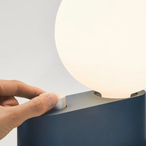 Tala Alumina bords- och vägglampa, saphire