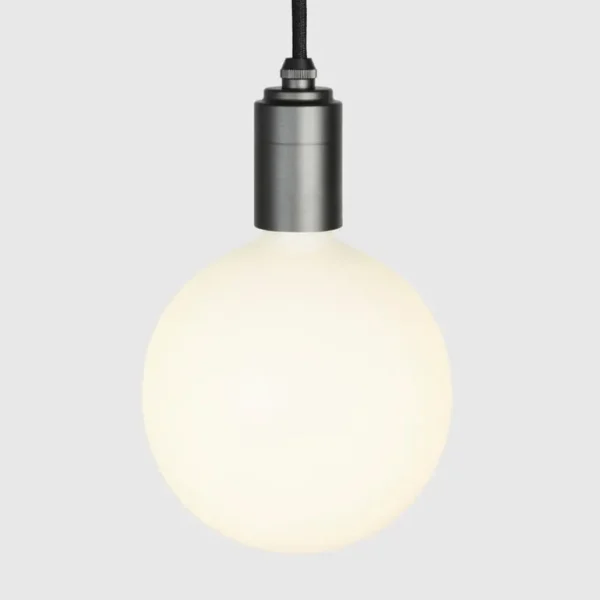 Tala Graphite Nine-pendel med Sphere IV-lampor
