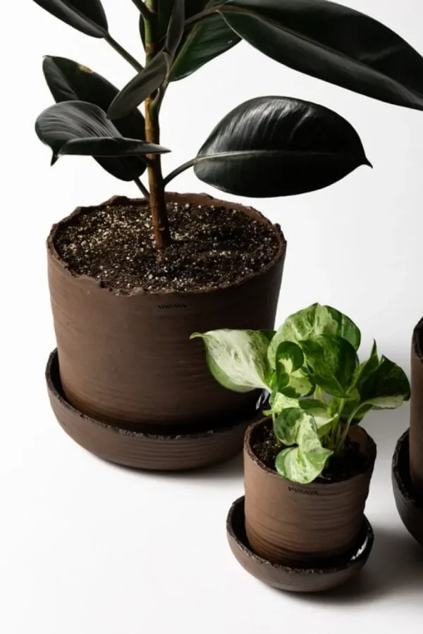 Vaidava Ceramics Soil kruka med fat; S, brun
