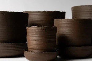 Vaidava Ceramics Soil kruka med fat; S, brun