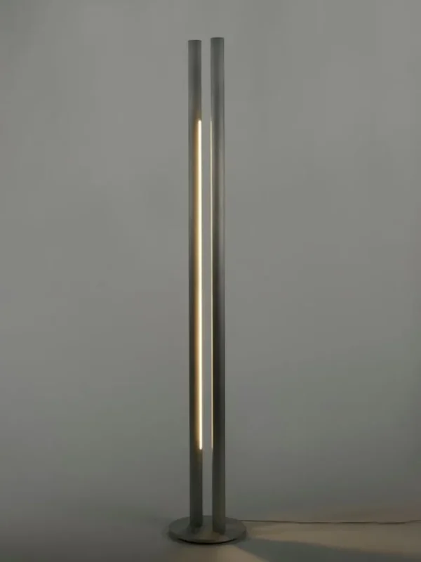 valerie_objects Floor Lamp L1, aluminium