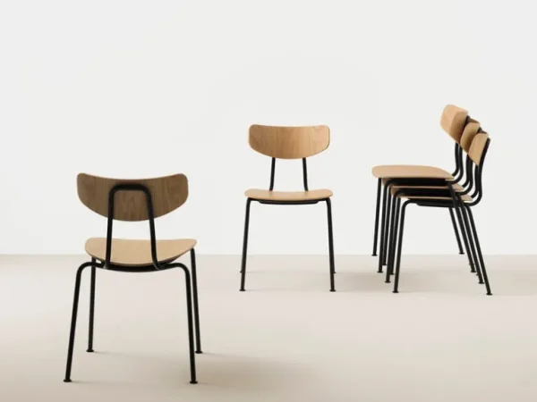 Vitra Moca stol, naturell ek - basic dark