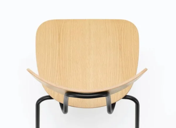 Vitra Moca stol, naturell ek - basic dark